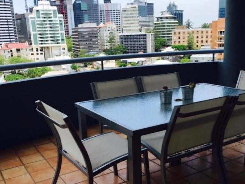 Aparthotel The Sedgebrook On Leichhardt à Brisbane Extérieur photo
